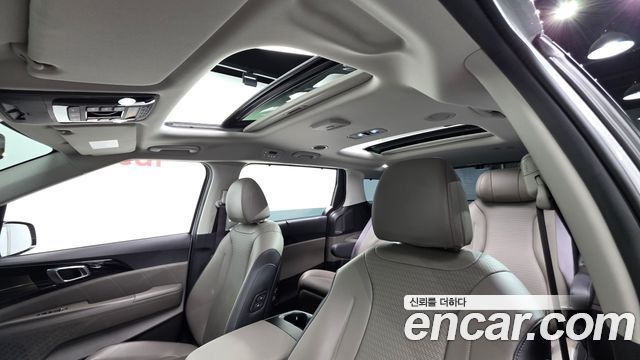 Kia Canival 2025 — photo 24
