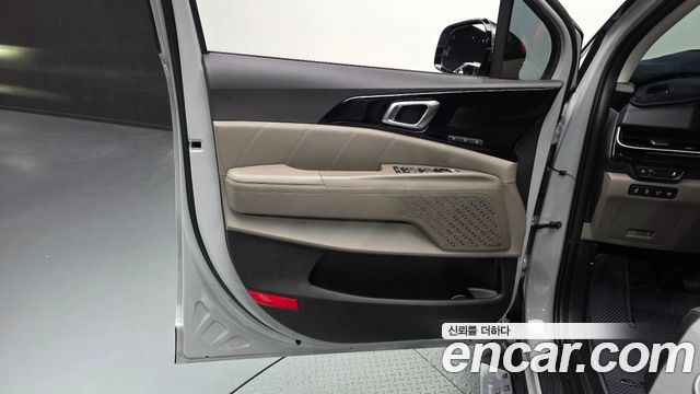Kia Canival 2025 — photo 15