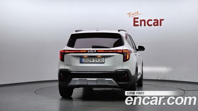 Kia Seltos 2023 — photo 4