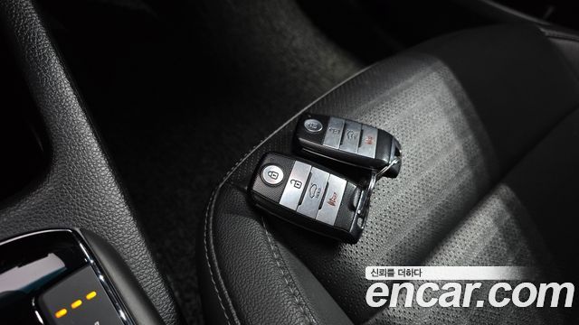Kia K3 2018 — photo 23