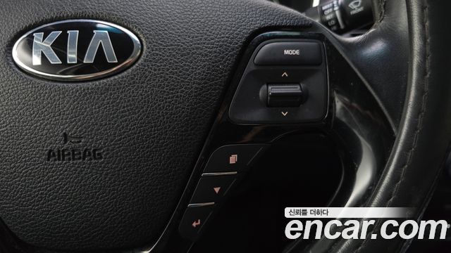 Kia K3 2018 — photo 26