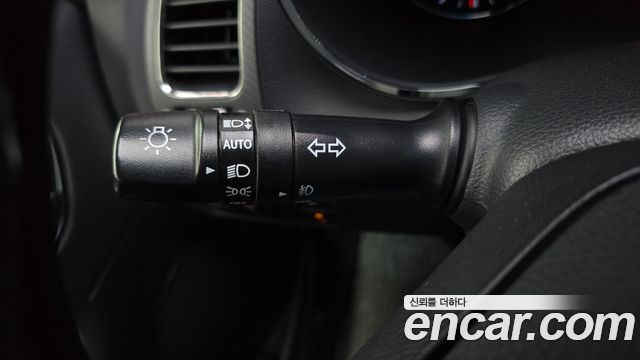 Kia K3 2018 — photo 27