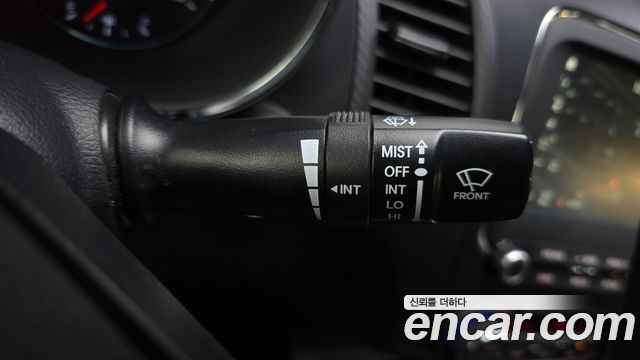 Kia K3 2018 — photo 28