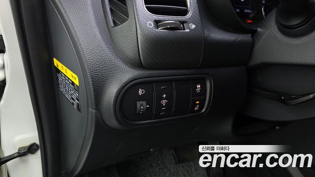Kia K3 2018 — photo 29