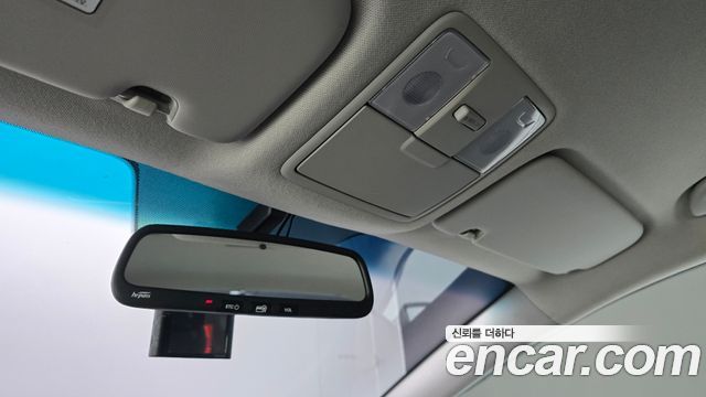 Kia K3 2018 — photo 31