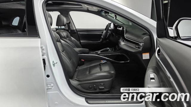 Hyundai Grandeur 2022 — photo 16