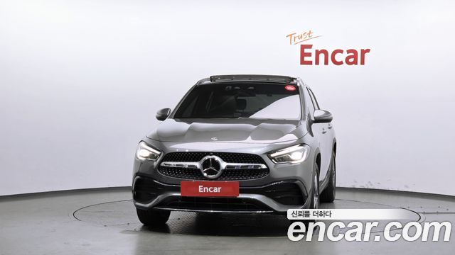 Mercedes-Benz GLA-Class 2023 — photo 3