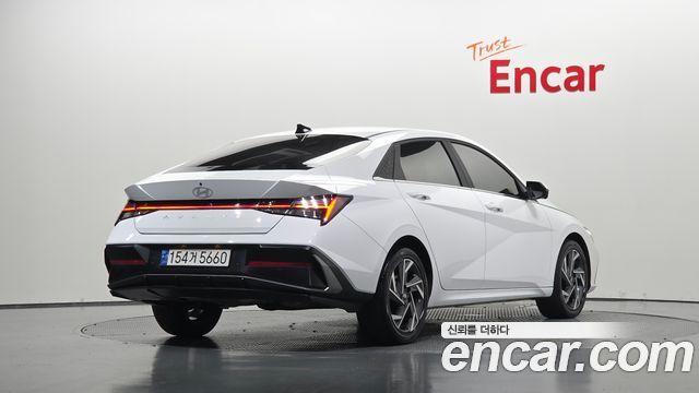 Hyundai AVANTE 2025 — photo 2