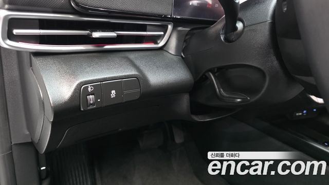 Hyundai AVANTE 2025 — photo 30