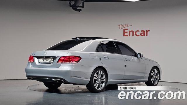 Mercedes-Benz E-Class 2014 — photo 2