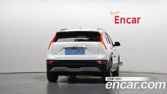 Kia Niro 2023 — photo 4
