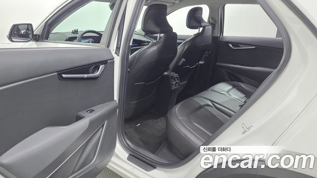 Kia Niro 2023 — photo 17