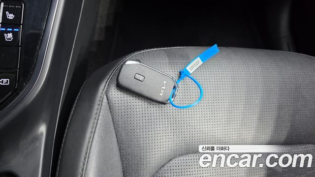 Kia Niro 2023 — photo 22