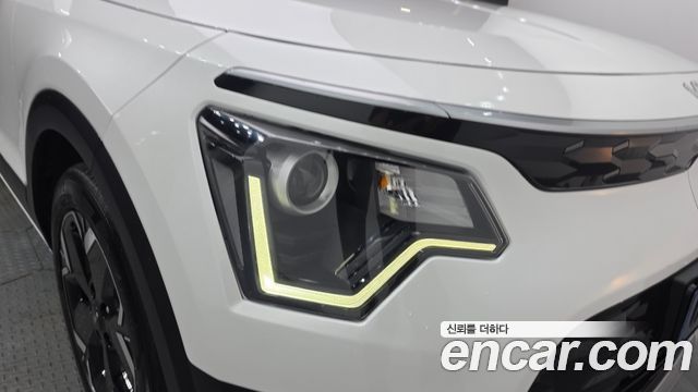 Kia Niro 2023 — photo 8