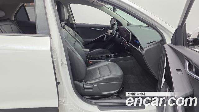 Kia Niro 2023 — photo 16