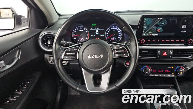 Kia K3 2022 — photo 19