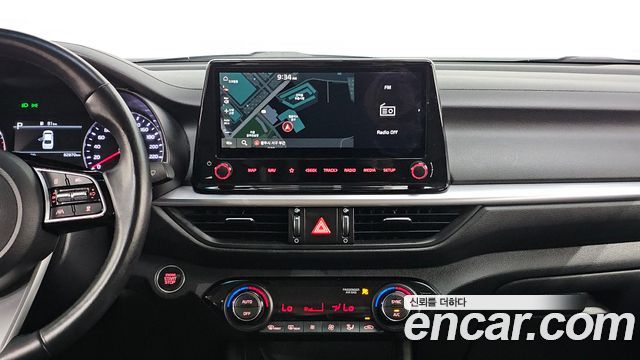 Kia K3 2022 — photo 20