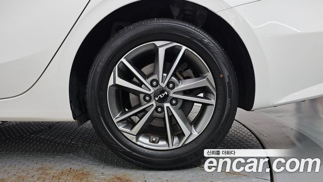 Kia K3 2022 — photo 7