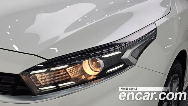 Kia K3 2022 — photo 8