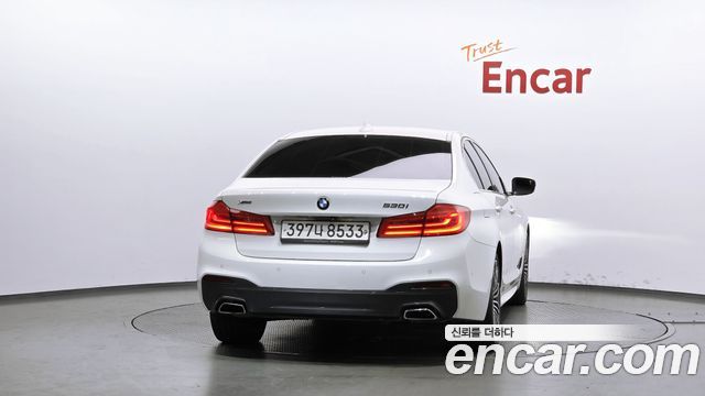 BMW 5-Series 2018 — photo 4
