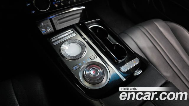 Genesis G80 2021 — photo 12