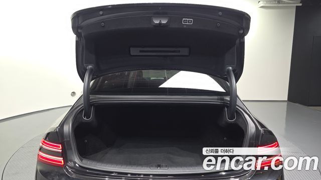 Genesis G80 2021 — photo 26