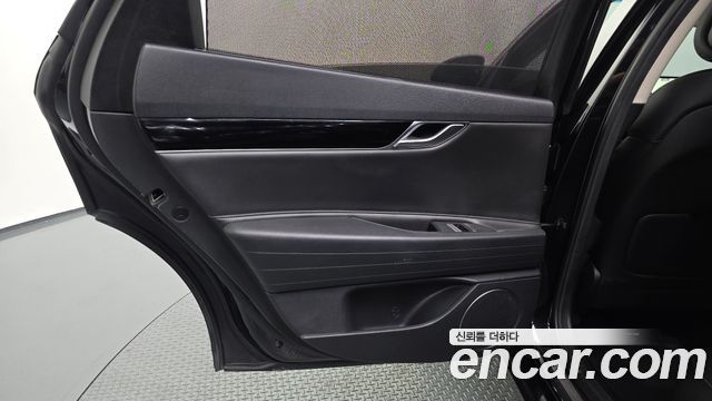 Genesis G80 2021 — photo 15