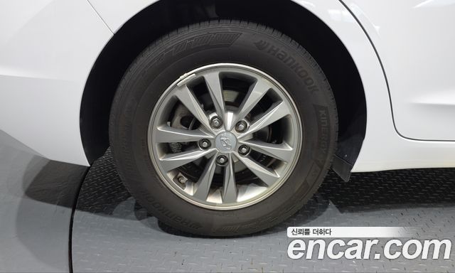 Hyundai AVANTE 2019 — photo 5