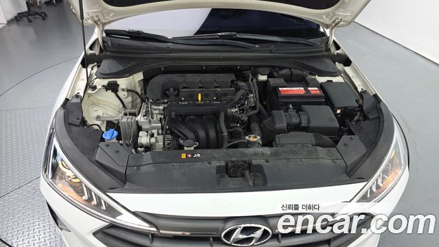 Hyundai AVANTE 2019 — photo 6