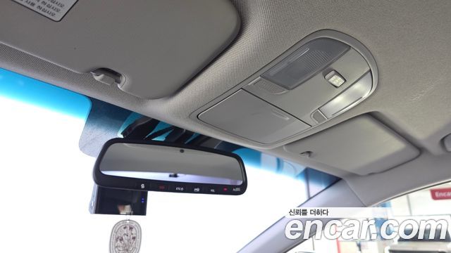 Hyundai AVANTE 2019 — photo 24