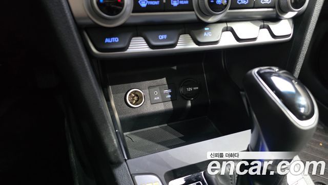 Hyundai AVANTE 2019 — photo 28