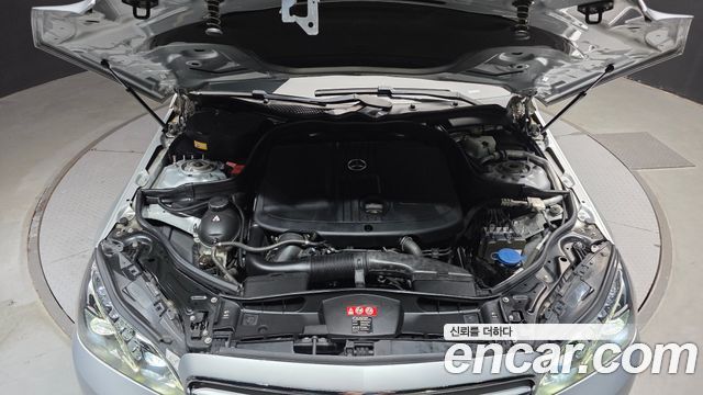 Mercedes-Benz E-Class 2016 — photo 6