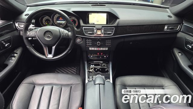 Mercedes-Benz E-Class 2016 — photo 7