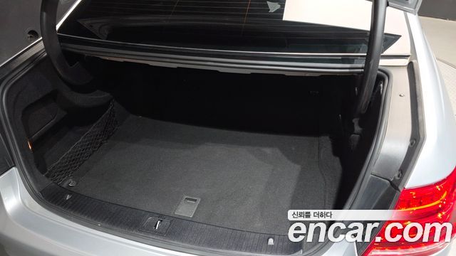 Mercedes-Benz E-Class 2016 — photo 20