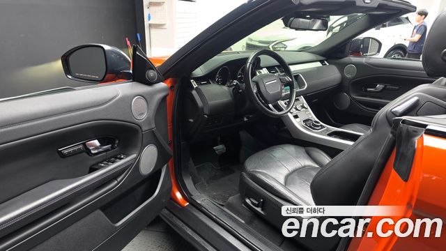 Land Rover Range Rover Evoque 2018 — photo 13