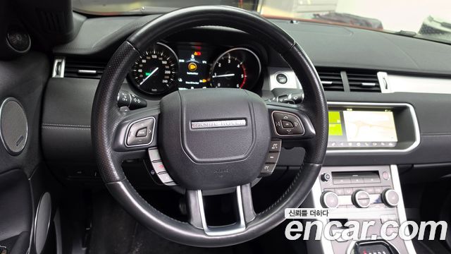 Land Rover Range Rover Evoque 2018 — photo 18