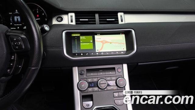 Land Rover Range Rover Evoque 2018 — photo 19