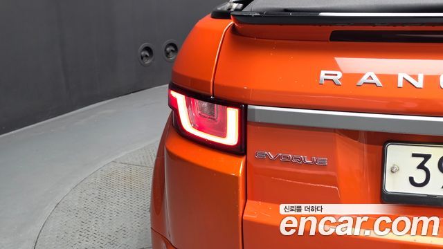 Land Rover Range Rover Evoque 2018 — photo 9