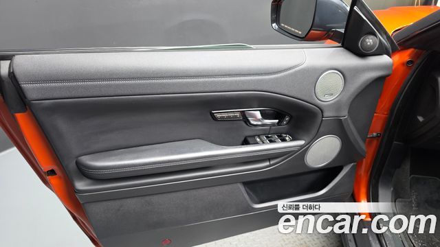 Land Rover Range Rover Evoque 2018 — photo 14