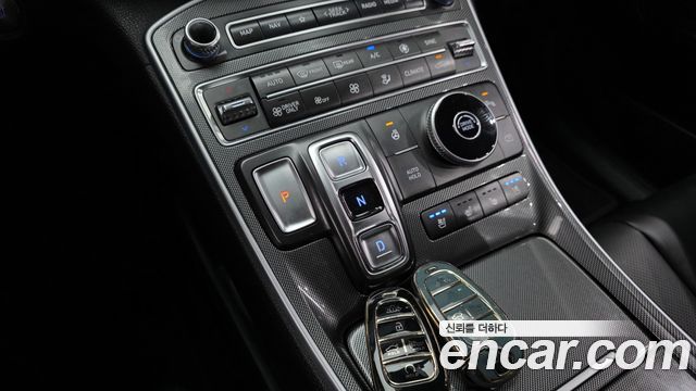 Hyundai Santafe 2022 — photo 12