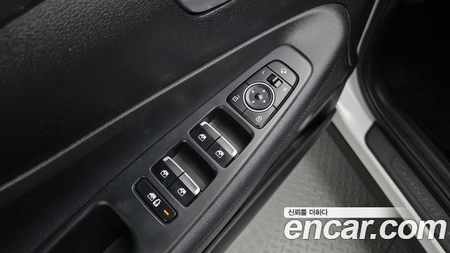 Hyundai Santafe 2022 — photo 29