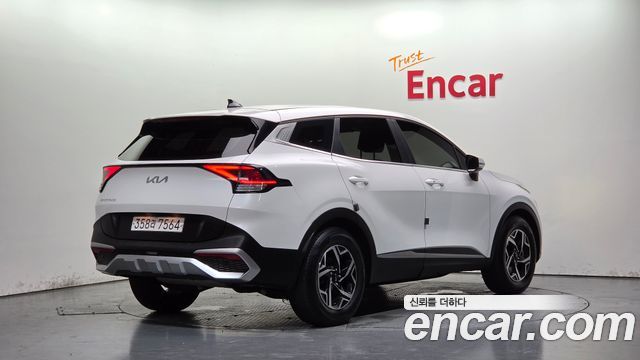 Kia Sportage 2022 — photo 2