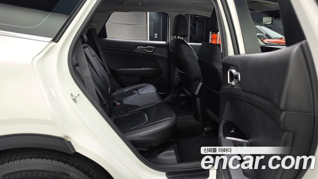 Kia Sportage 2022 — photo 18