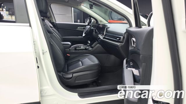 Kia Sportage 2022 — photo 16