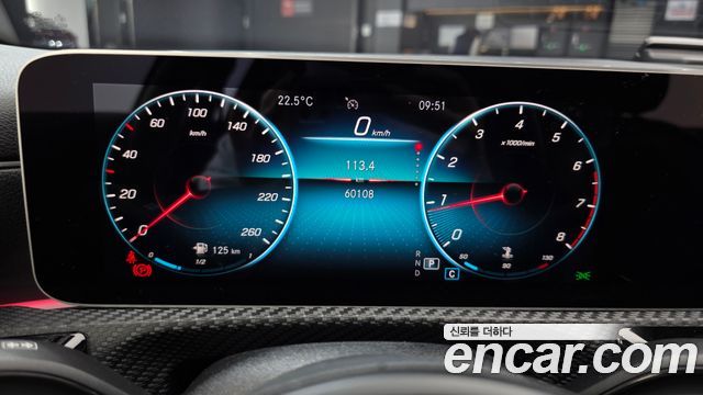 Mercedes-Benz A-Class 2020 — photo 11