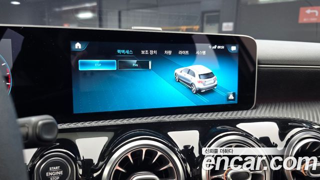 Mercedes-Benz A-Class 2020 — photo 22
