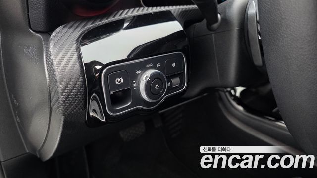 Mercedes-Benz A-Class 2020 — photo 25