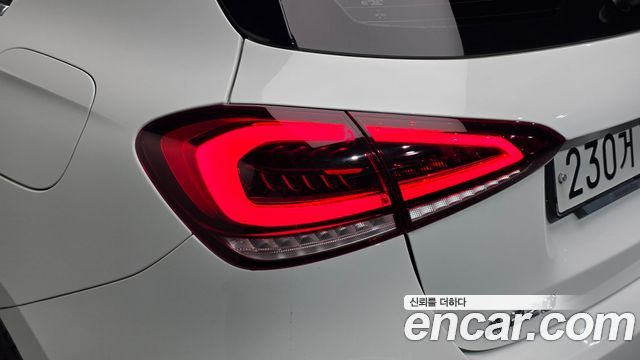 Mercedes-Benz A-Class 2020 — photo 9
