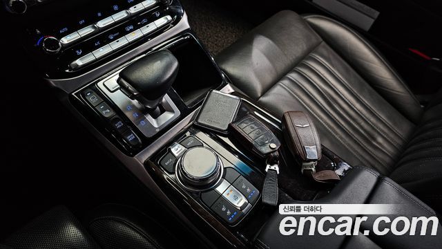 Genesis EQ900 2016 — photo 9