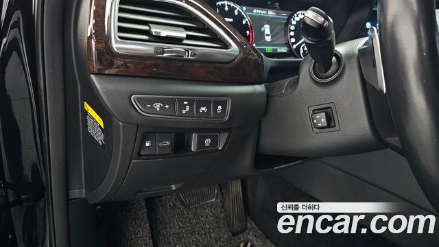 Genesis EQ900 2016 — photo 16